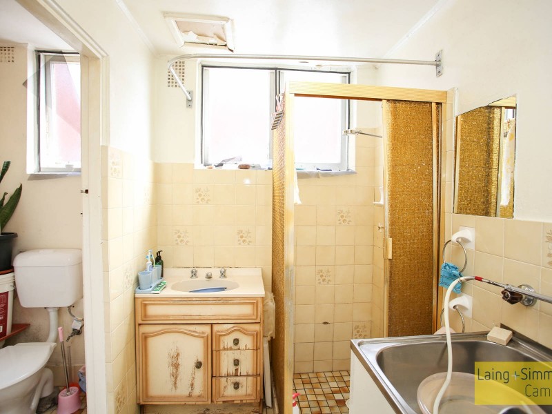 86 Clissold Pde, Campsie NSW 2194