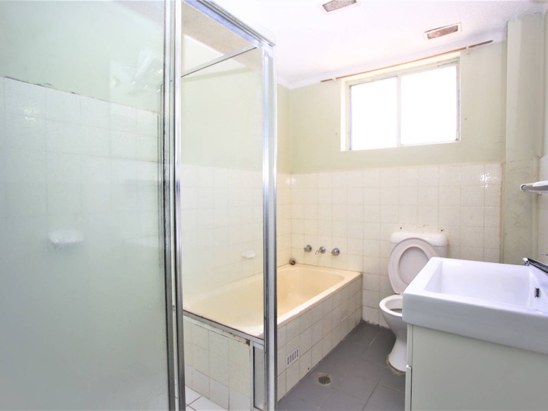 25 Second Ave, Campsie NSW 2194