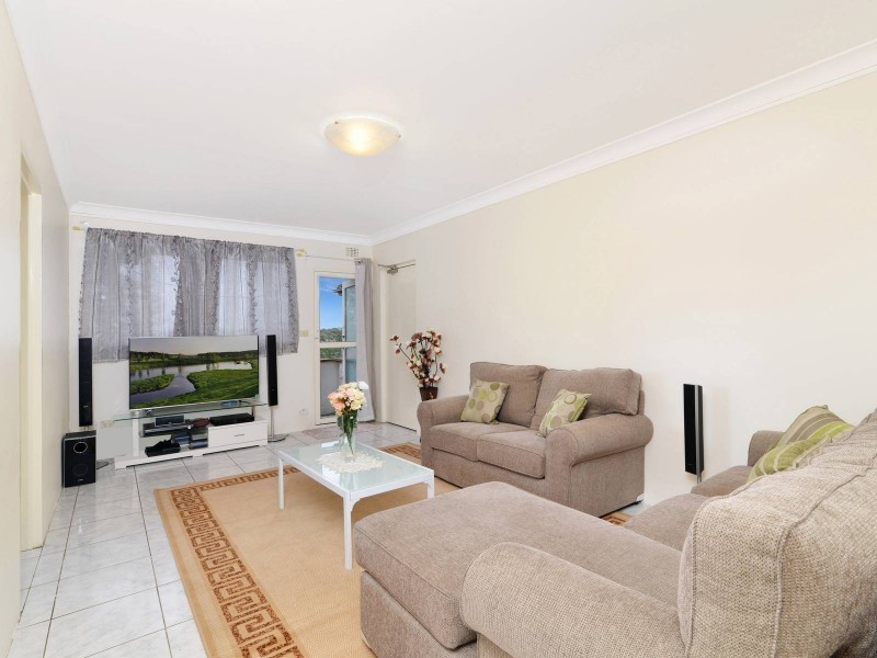10/64 Fairmount St, Lakemba NSW 2195