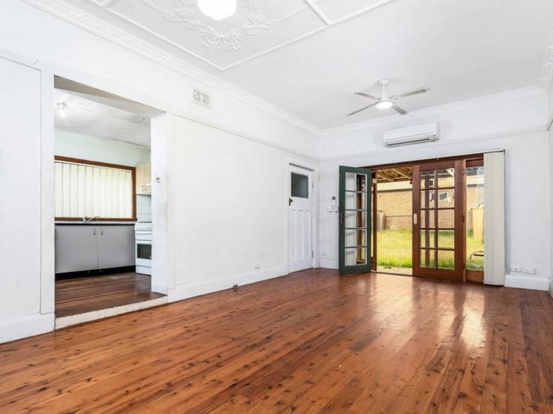 5 Cowper St, Campsie NSW 2194