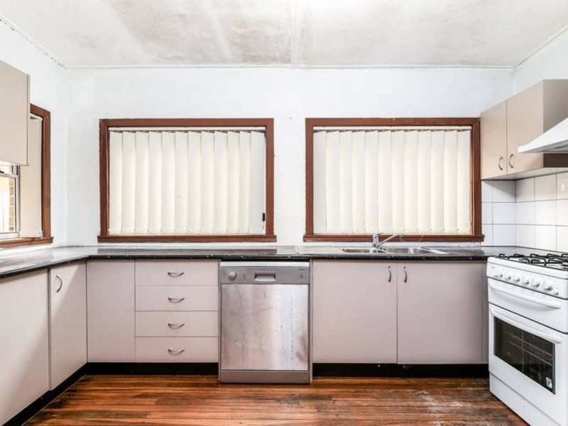 5 Cowper St, Campsie NSW 2194