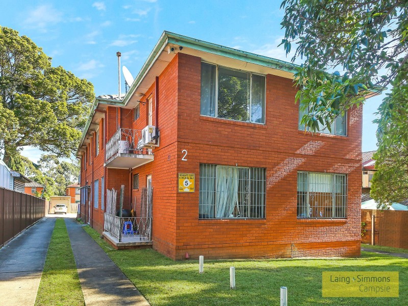 1/2 Third Ave, Campsie NSW 2194