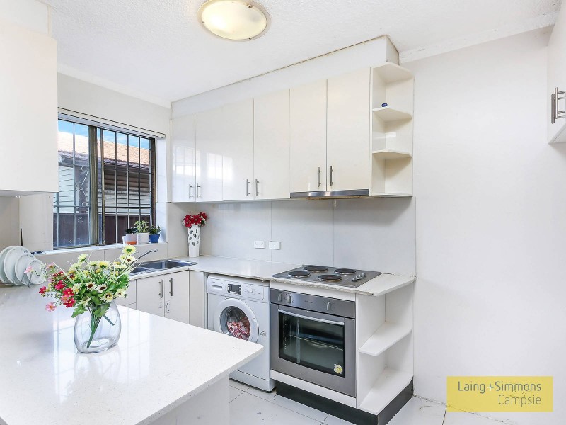 1/2 Third Ave, Campsie NSW 2194