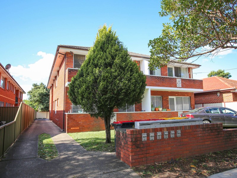 1/23 Second Ave, Campsie NSW 2194
