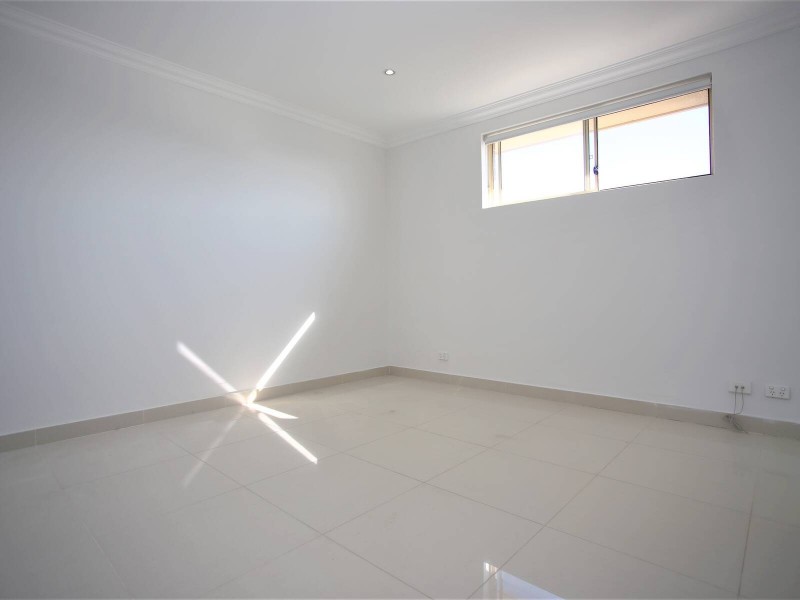 2/16 Nicholas Avenue, Campsie NSW 2194