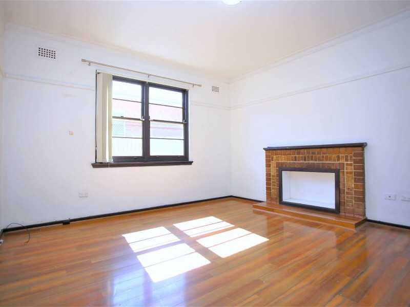 35 Vicliffe Avenue, Campsie NSW 2194