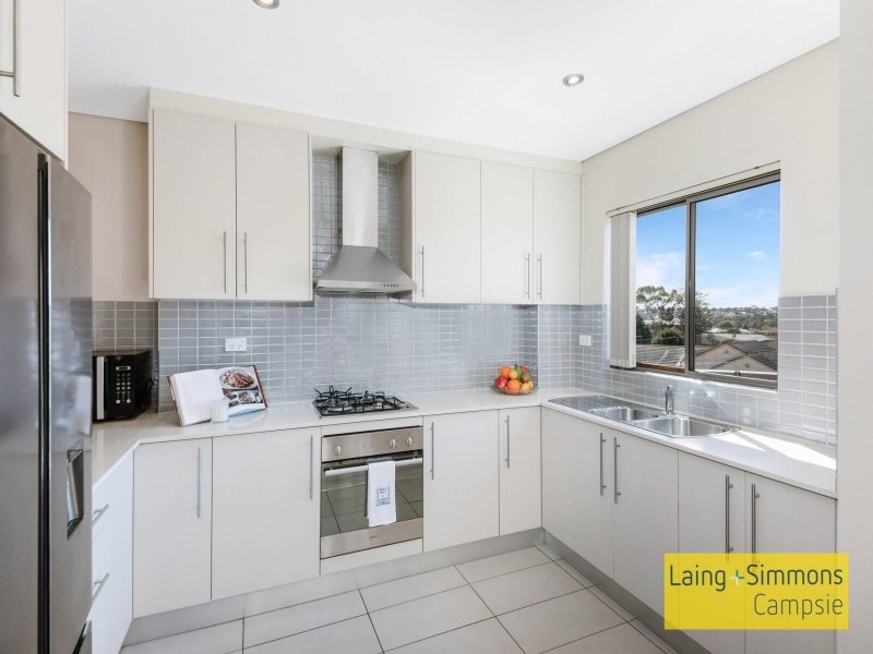 10/25 North Parade (Cnr Browning St), Campsie NSW 2194
