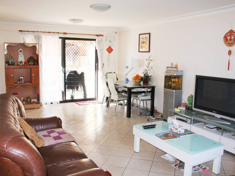 3/32  North Parade, Campsie NSW 2194