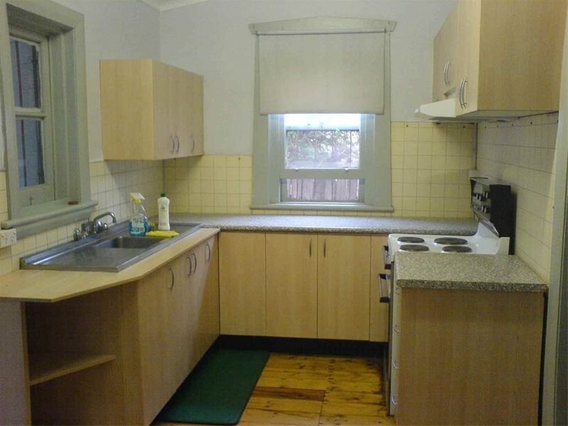 4 Mckern Street, Campsie NSW 2194