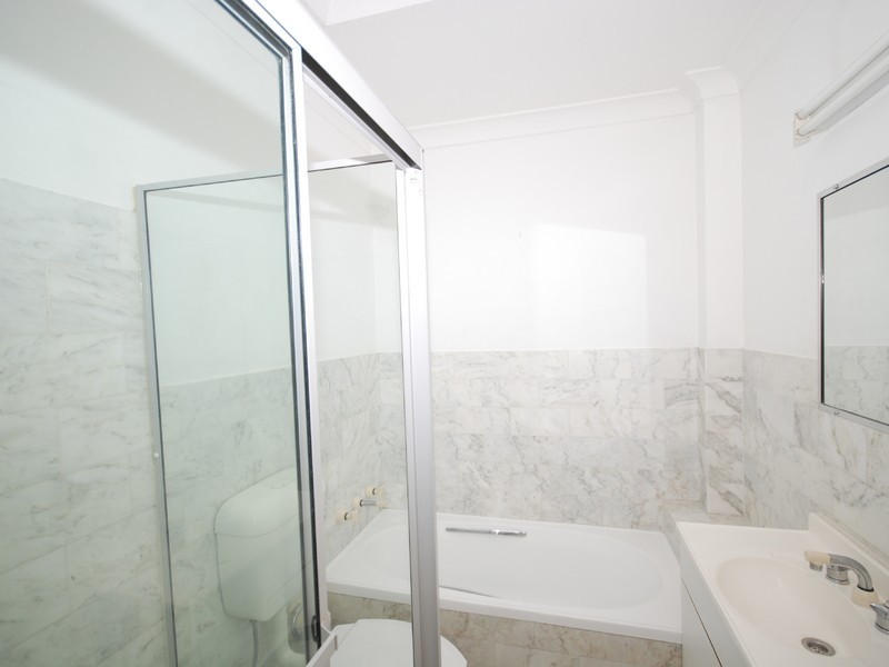 12L/12 Milner Rd, Artarmon NSW 2064