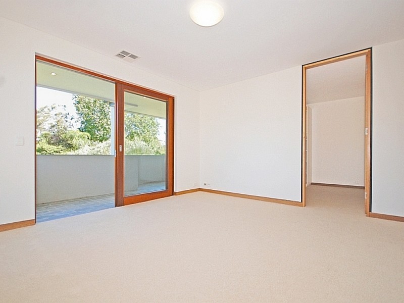 92 River Avenue, Chatswood NSW 2067