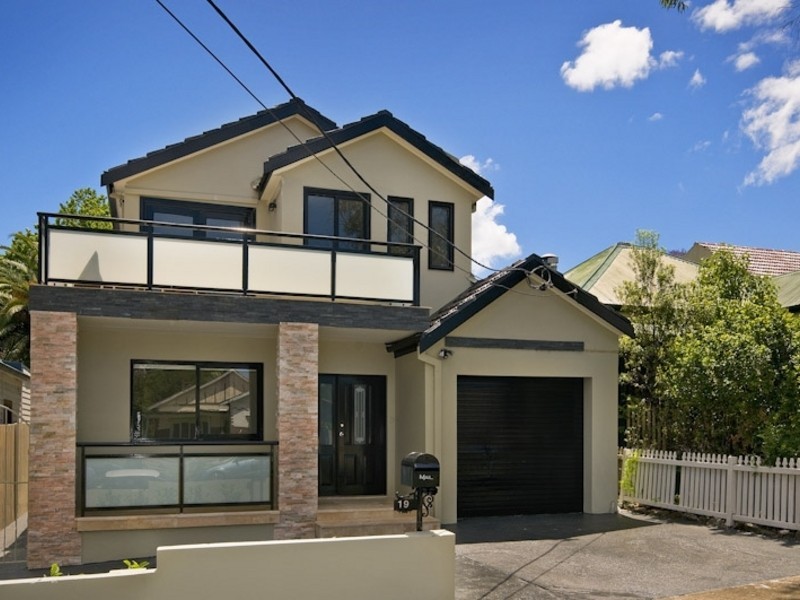 19 Dalleys road, Naremburn NSW 2065