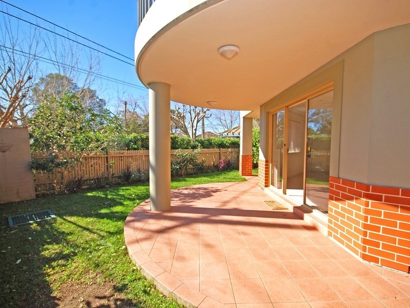 2/4 Patrick Street, Willoughby NSW 2068
