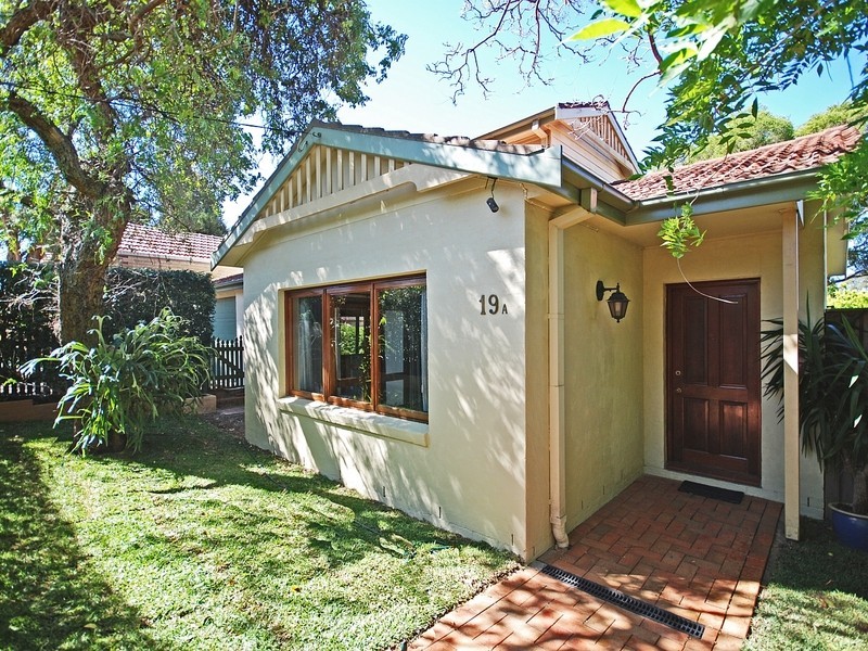 19a First Avenue, Willoughby NSW 2068