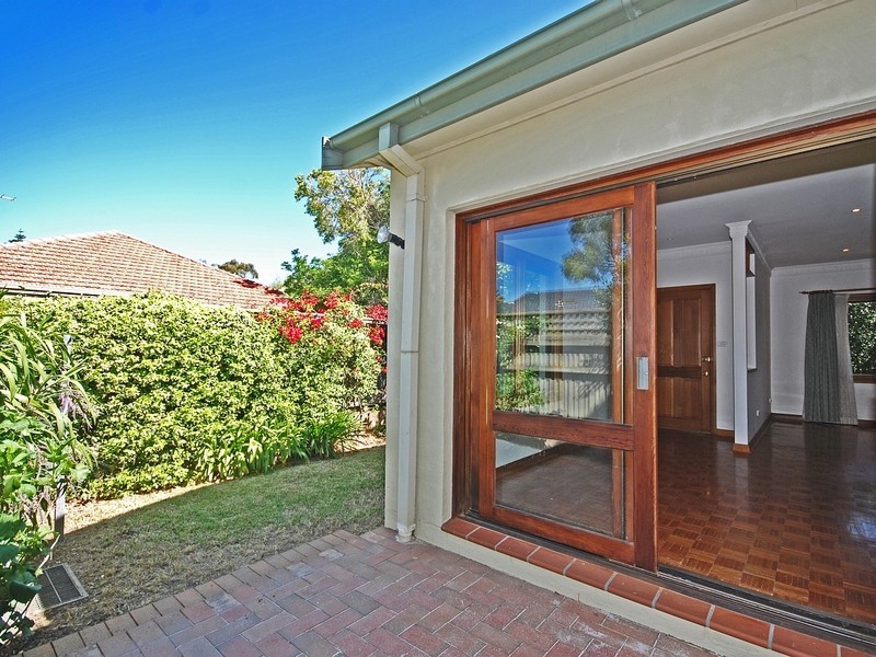 19a First Avenue, Willoughby NSW 2068