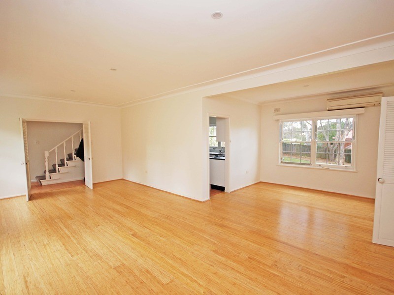 3  Covelee Circuit, Middle Cove NSW 2068