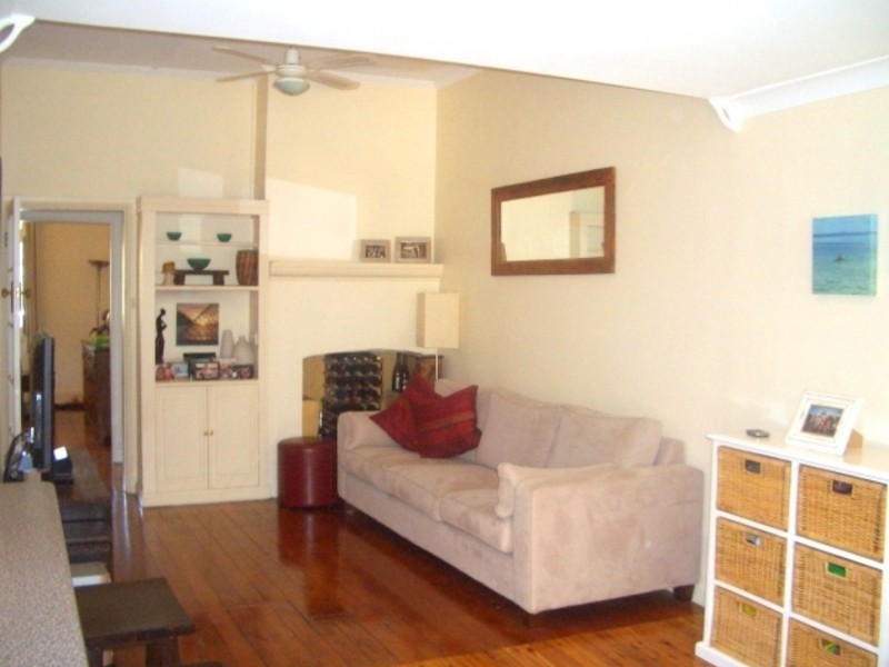 18 Byrne Avenue, Drummoyne NSW 2047