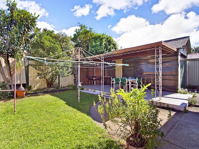 9 Duchess Avenue, Rodd Point NSW 2046