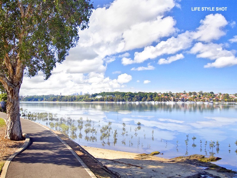 9 Duchess Avenue, Rodd Point NSW 2046
