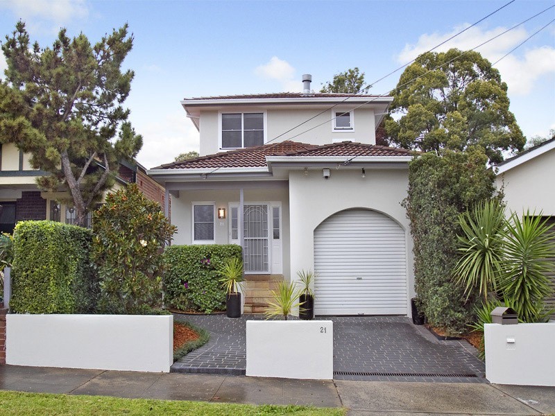 21 Bouvardia Street, Russell Lea NSW 2046