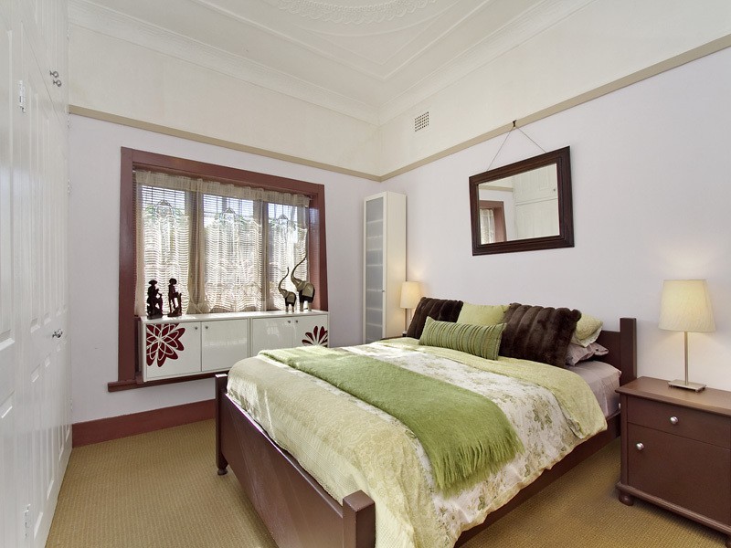 14 Clare Crescent, Russell Lea NSW 2046