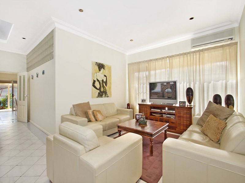 58 First Avenue, Rodd Point NSW 2046