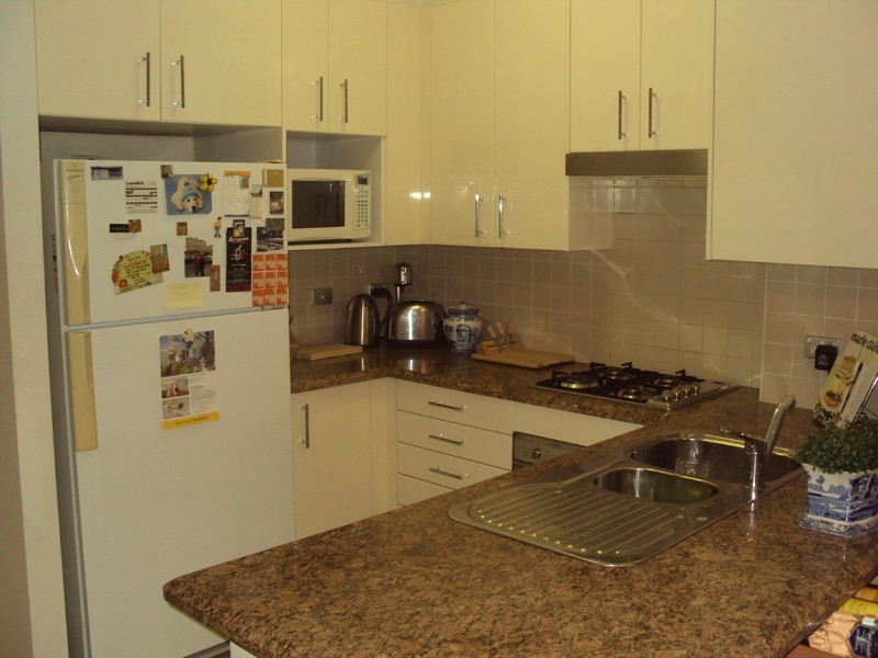 2 180/4 Dolphin Close, Chiswick NSW 2046