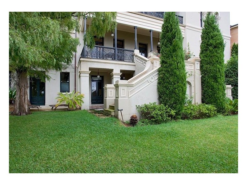 2/1A Wylde Street, Potts Point NSW 2011