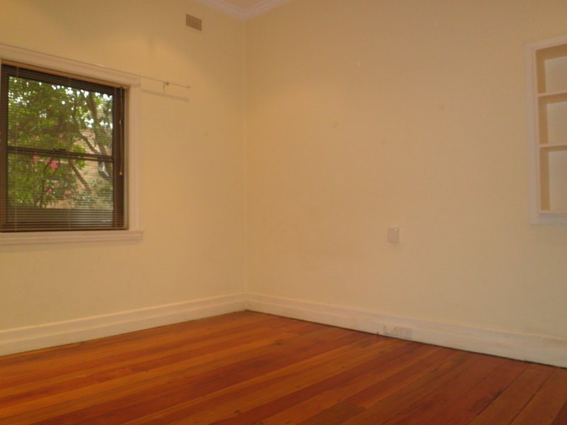 4 George Street, Gladesville NSW 2111