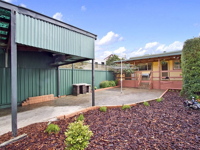 16 Petersham Road, Marrickville NSW 2204