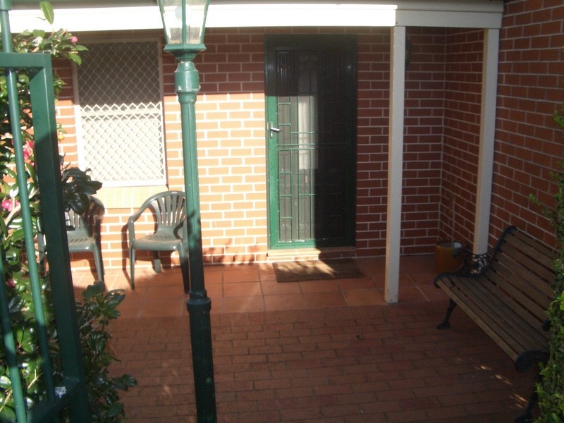 10/2 Barnstaple Lane, Five Dock NSW 2046