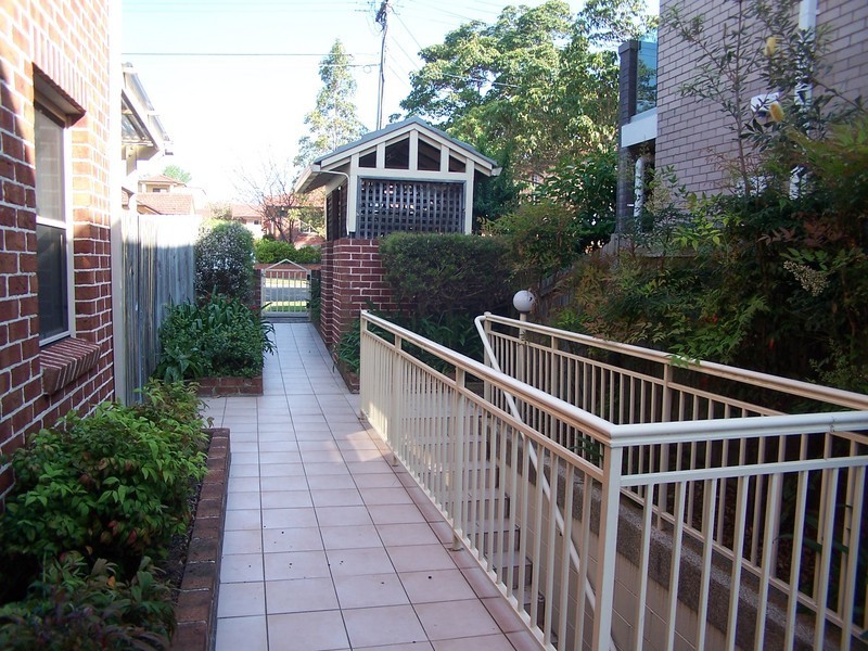 2/106 Edenholme Road, Abbotsford NSW 2046