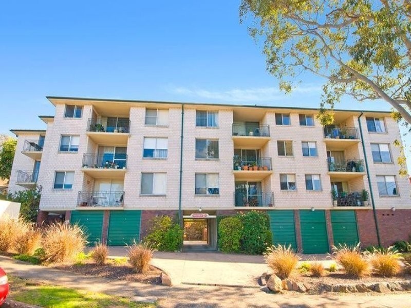 4/14 Bortfield Drive, Chiswick NSW 2046