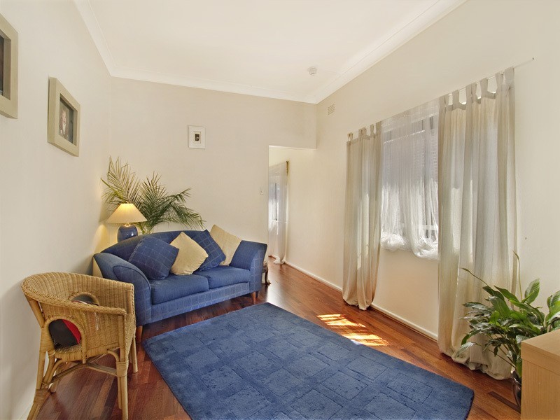 2/85 Elizabeth Street, Ashfield NSW 2131