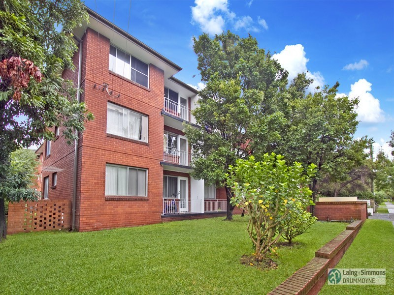 9/5 Bank Street, Meadowbank NSW 2114
