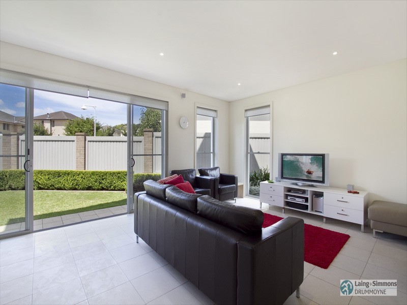 25 Fairwater Drive, Breakfast Point NSW 2137