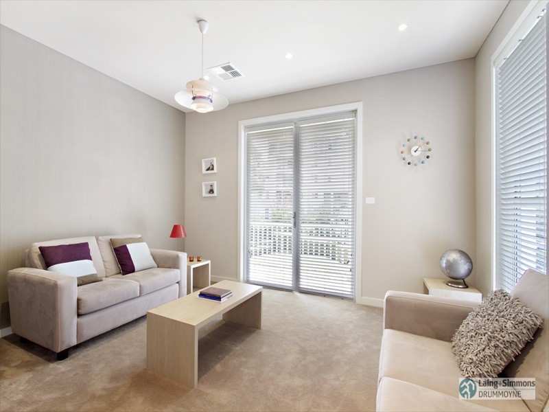 25 Fairwater Drive, Breakfast Point NSW 2137