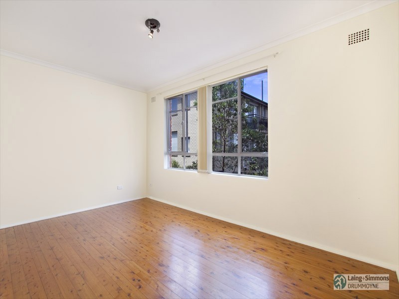 2/2 Harvard Street, Gladesville NSW 2111