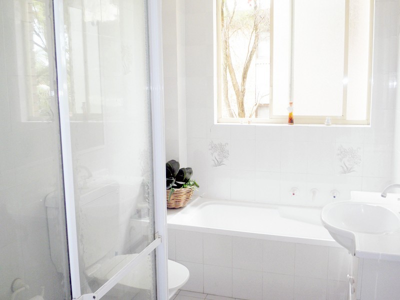 2/68-70 Kings Road, Five Dock NSW 2046