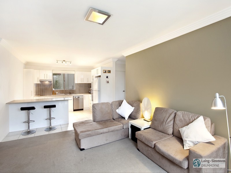 8/39-41 Collingwood Street, Drummoyne NSW 2047