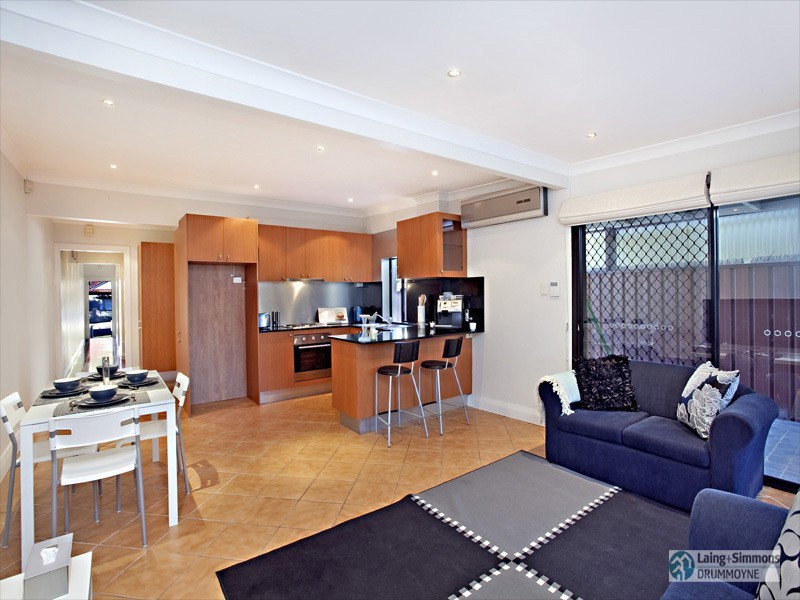 37 Arthur Street, Rodd Point NSW 2046