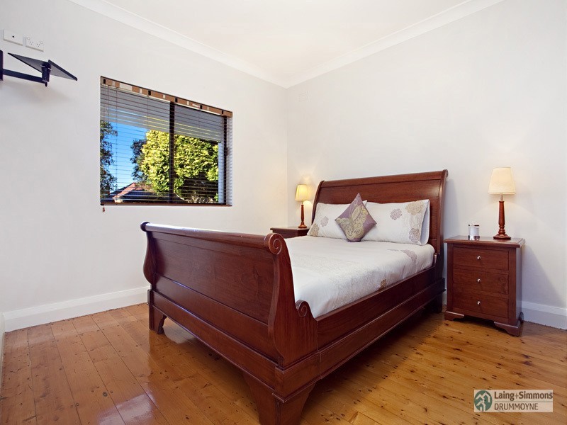 37 Arthur Street, Rodd Point NSW 2046