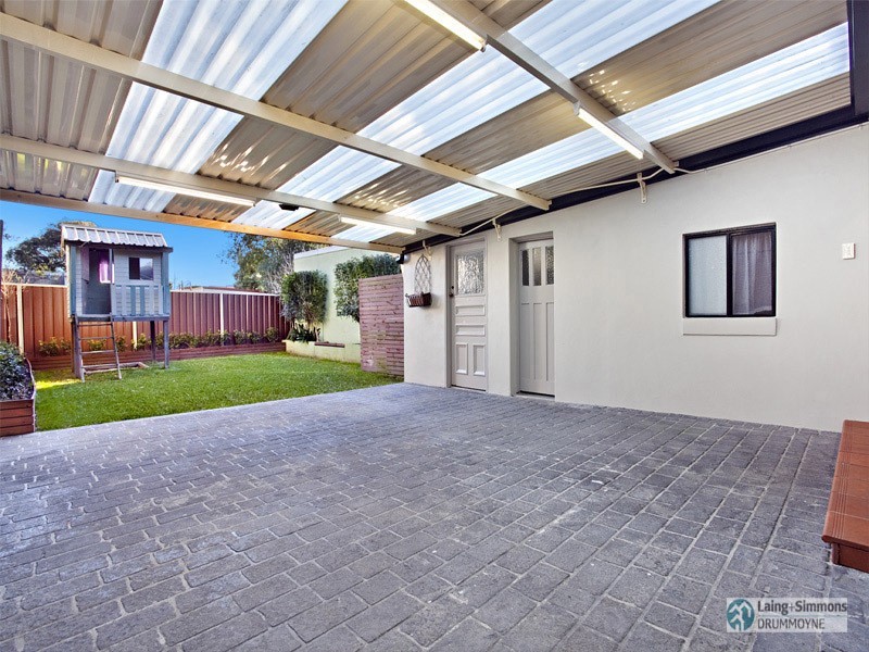 37 Arthur Street, Rodd Point NSW 2046