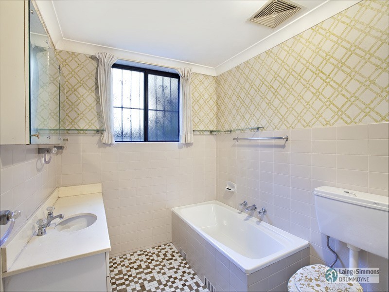 1/84 Victoria Street, Ashfield NSW 2131