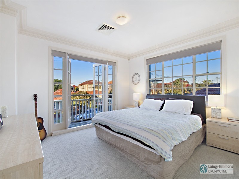 37 Duke Avenue, Rodd Point NSW 2046