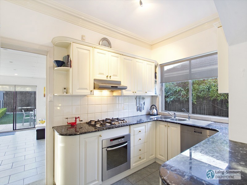 37 Duke Avenue, Rodd Point NSW 2046