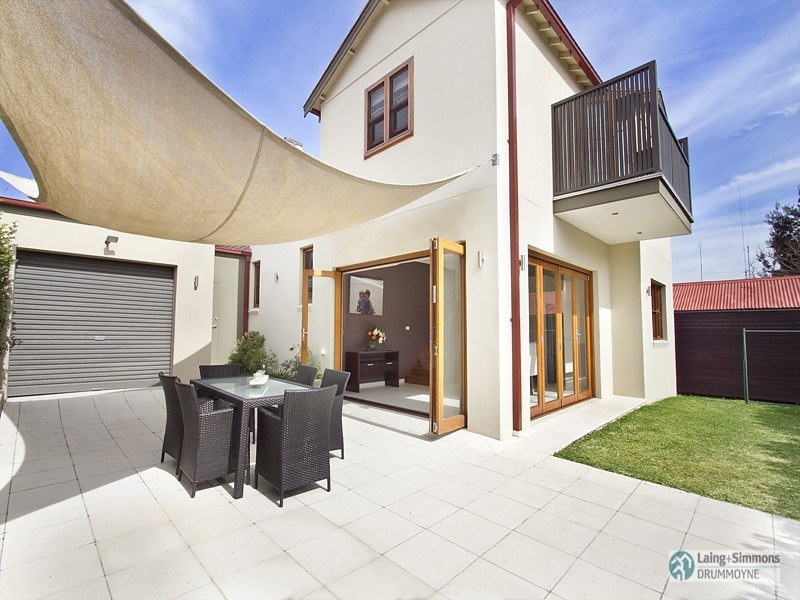 4 Mons Street, Russell Lea NSW 2046