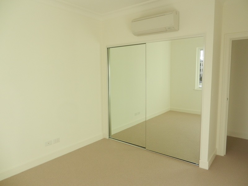 211/16 Vineyard Way, Breakfast Point NSW 2137