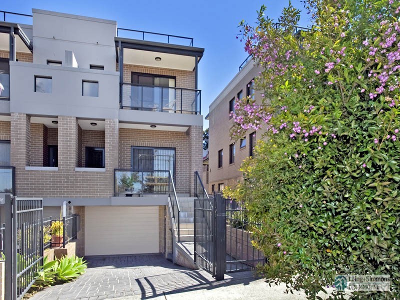 2/13 Blackwall Point Road, Chiswick NSW 2046