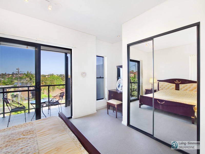 2/13 Blackwall Point Road, Chiswick NSW 2046